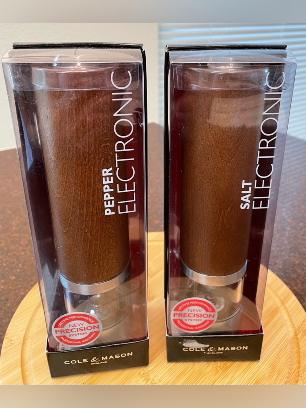 Cole & Mason Electronic Precision Wood Salt&Pepper MillSet  Choice of Grinds NWT